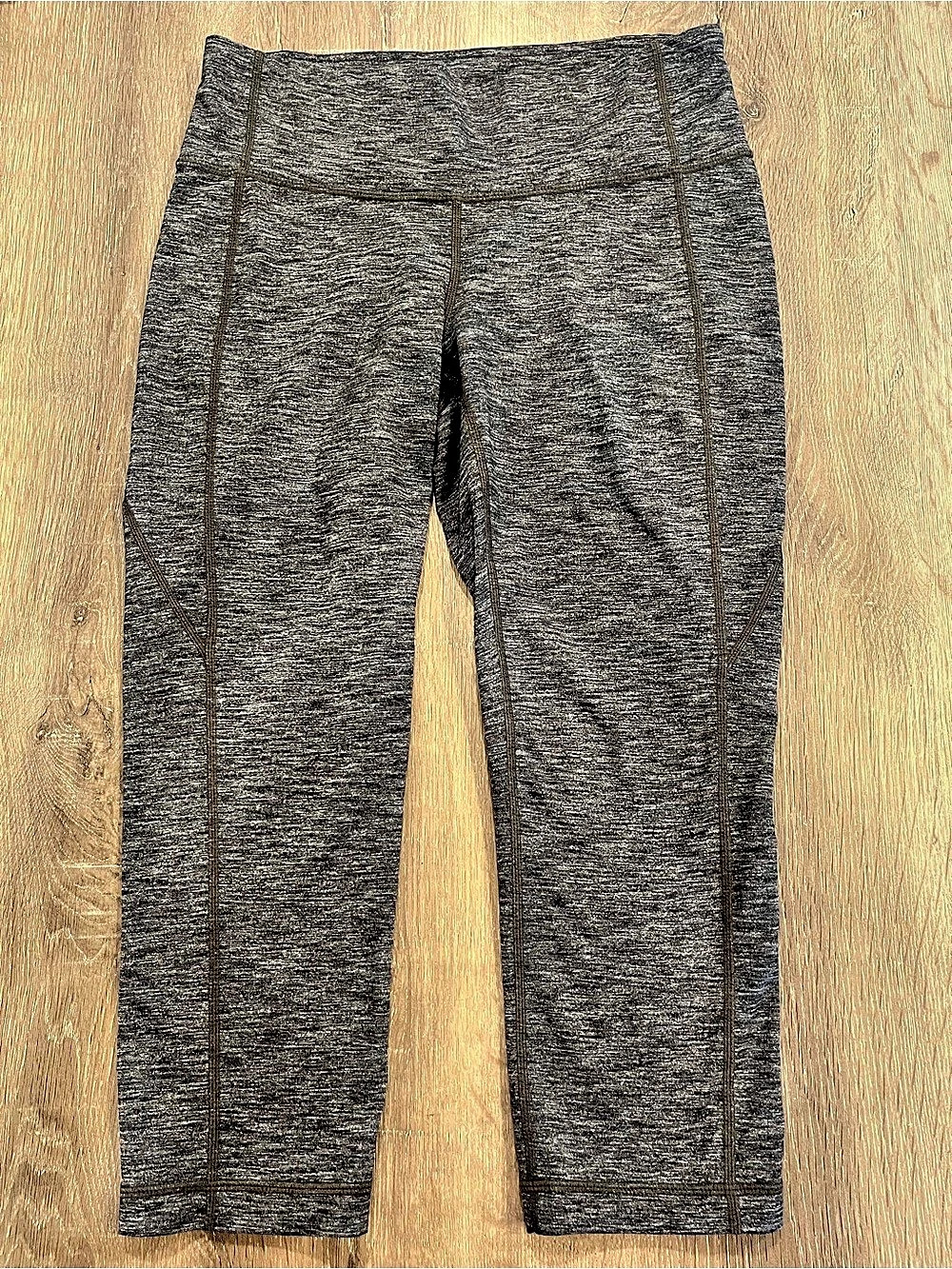 Athleta Chaturanga Capri Leggings Gray Medium